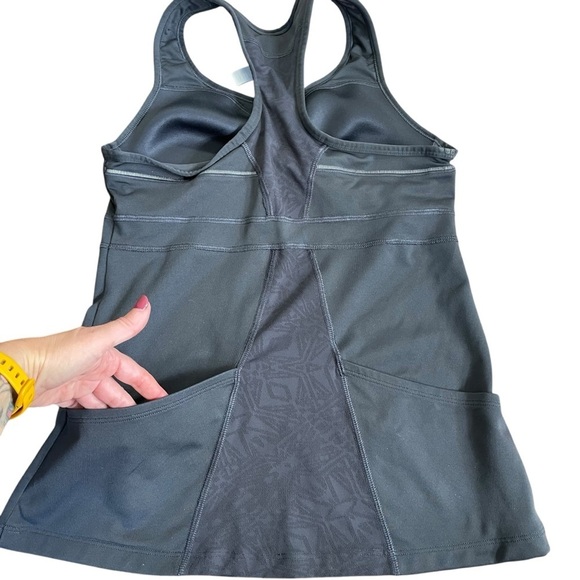 Athleta Racerback Built in Bra Gray Athletic Tank Sz S - Picture 2 of 6